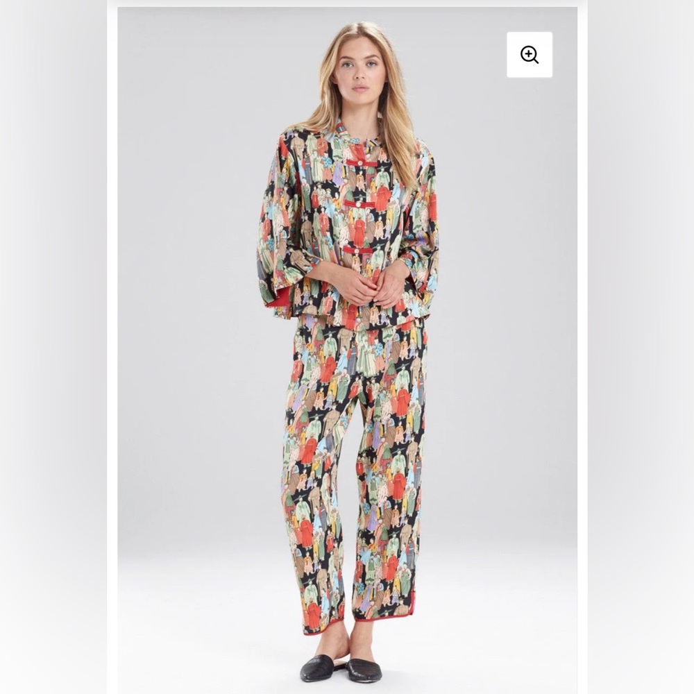 Natori Dunasty PJ Set - Picture 2 of 6